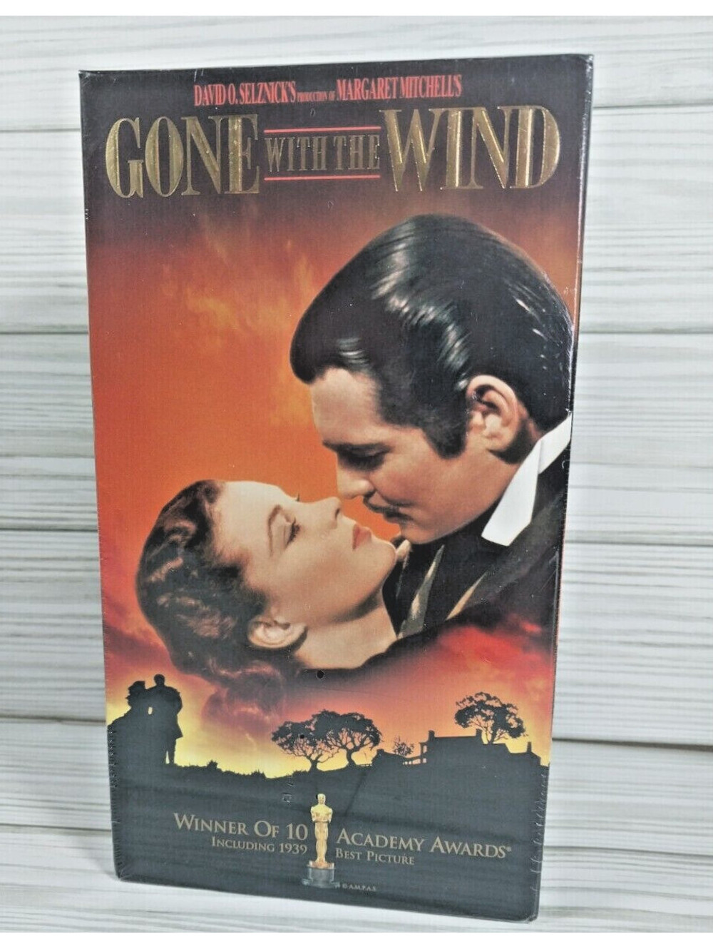 NEW/SEALED 2-TAPE VHS MOVIE - GONE WITH THE WIND - CLARK GABLE (1939)